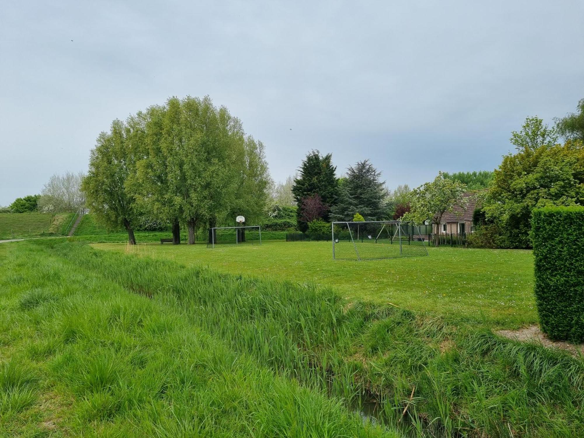 Ruime Vrijstaande Vakantiewoning Aan Veerse Meer, 6 Persoons Wolphaartsdijk Esterno foto